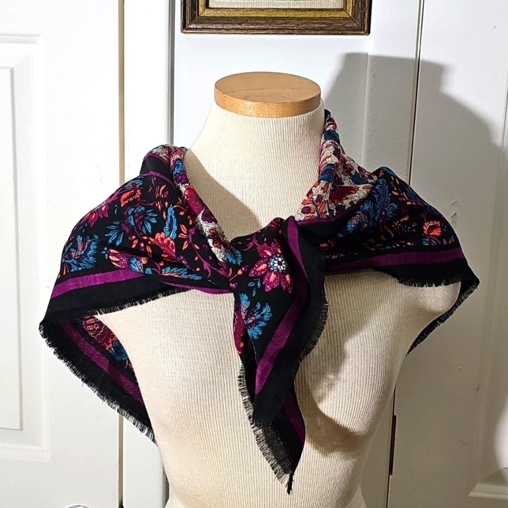 Charter Club Square Womens 100% Wool Scarf. Made In JAPAN.